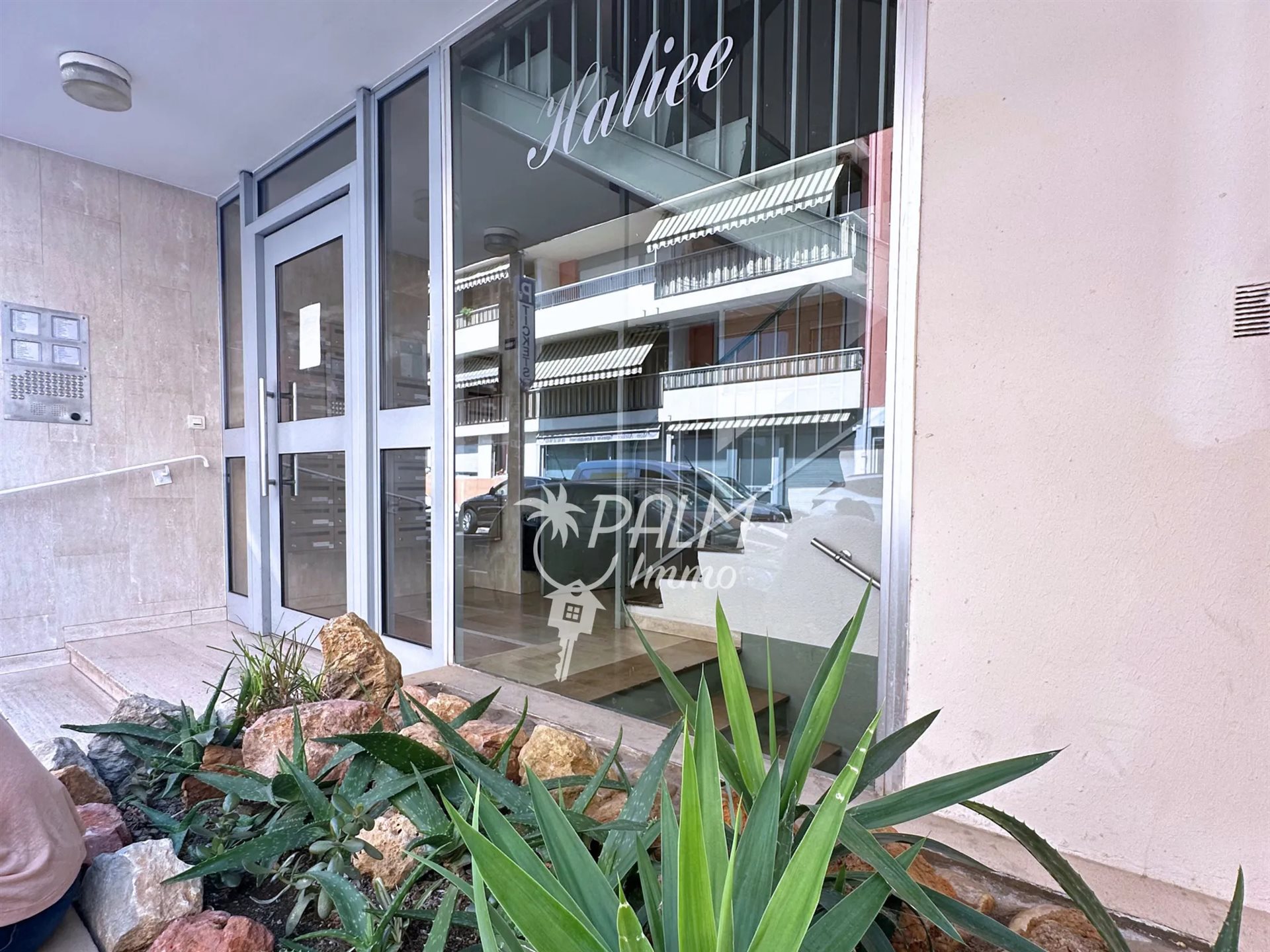 Appartement à louer, 26m², Vallauris