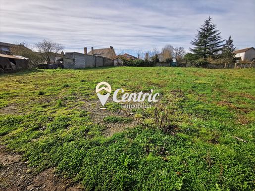 Terrain 1080 m² · à Boismé · 1 080 m² · 25 828 €