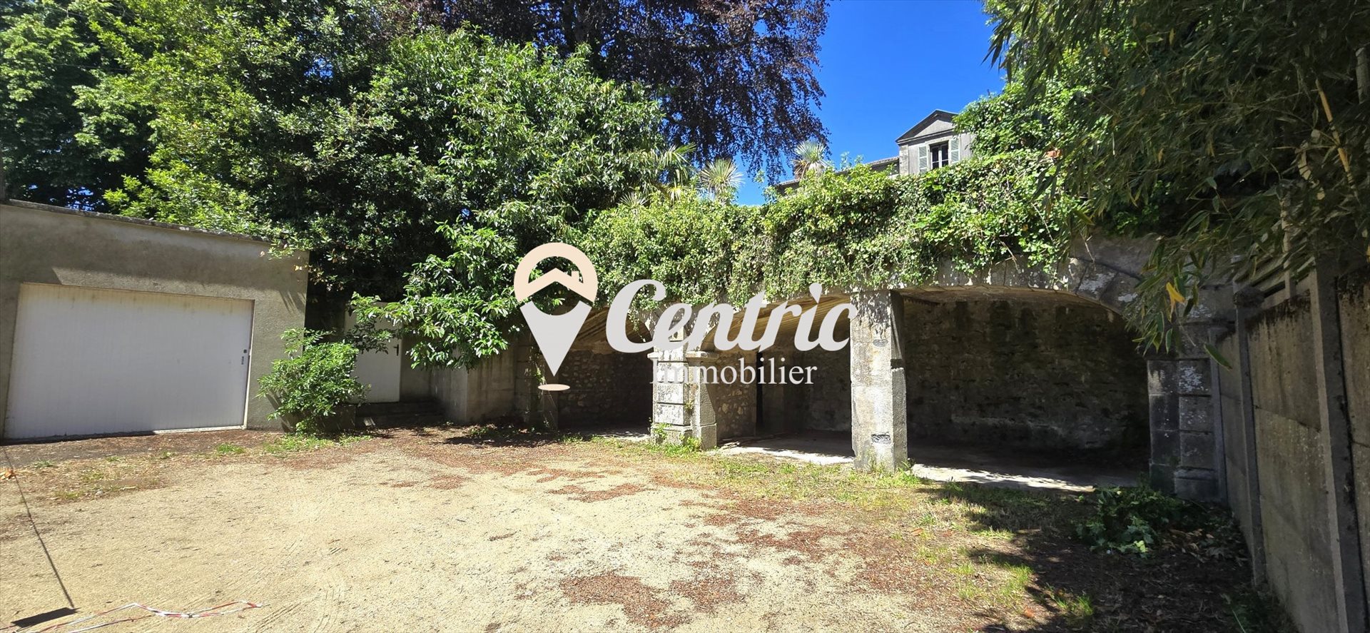 Maison à vendre, 312m², Bressuire