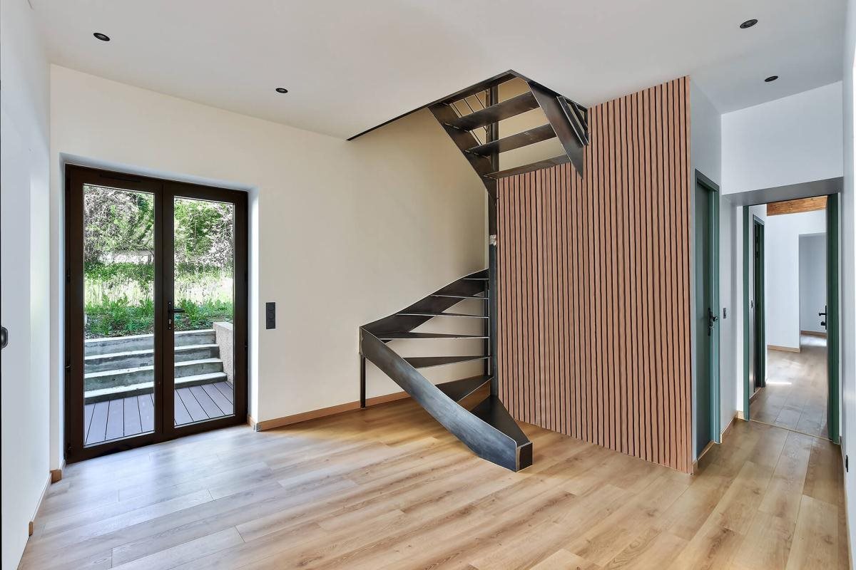 Maison à vendre, 210m², Neyron