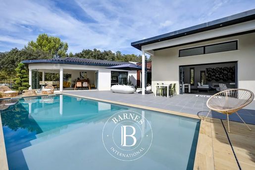 Maison 7 pièces 199 m² · à Aix-en-Provence · 199 m² · 1 575 000 €