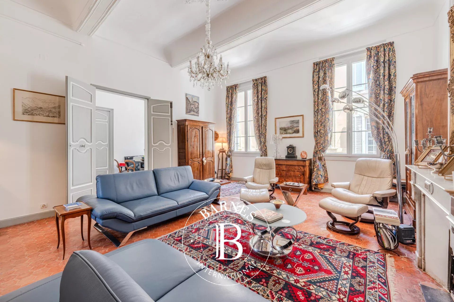 Aix-En-Provence – City Center – Private Mansion – Apartment – 3 Bedrooms – View – Cellar –... - Vue 2