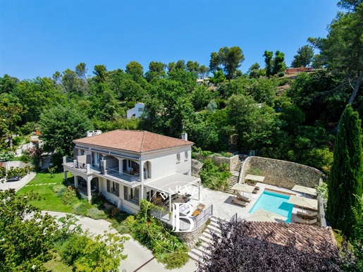 Maison 10 pièces 400 m² · à Saint-Marc-Jaumegarde · 400 m² · 3 300 000 €