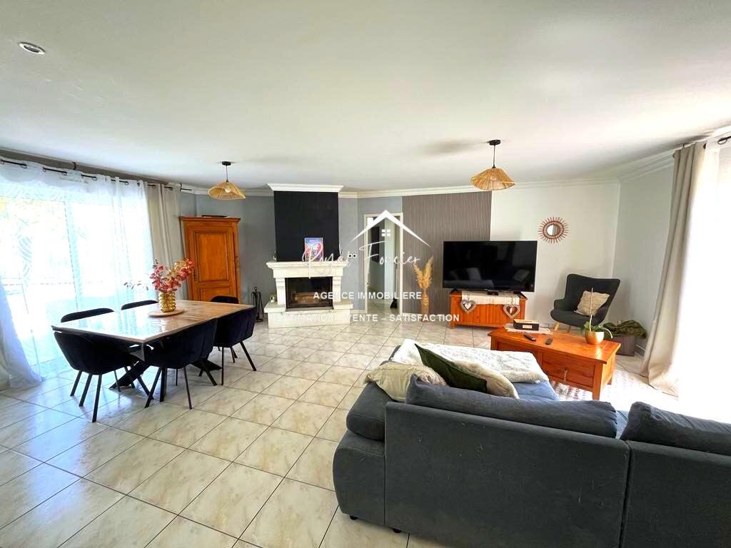 Maison à vendre, 151m², Thuré