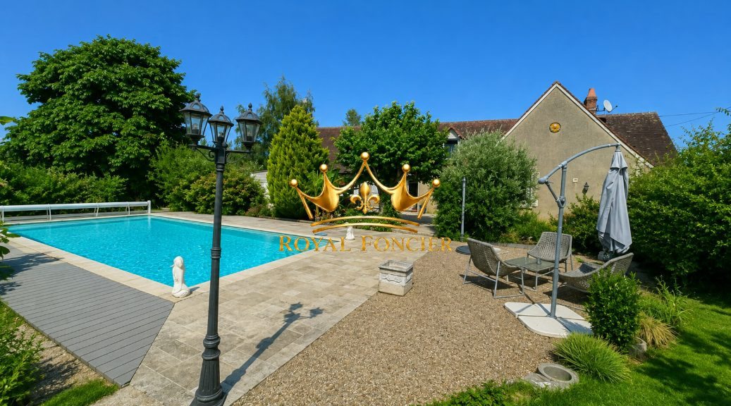 Maison à vendre, 243m², Charnizay