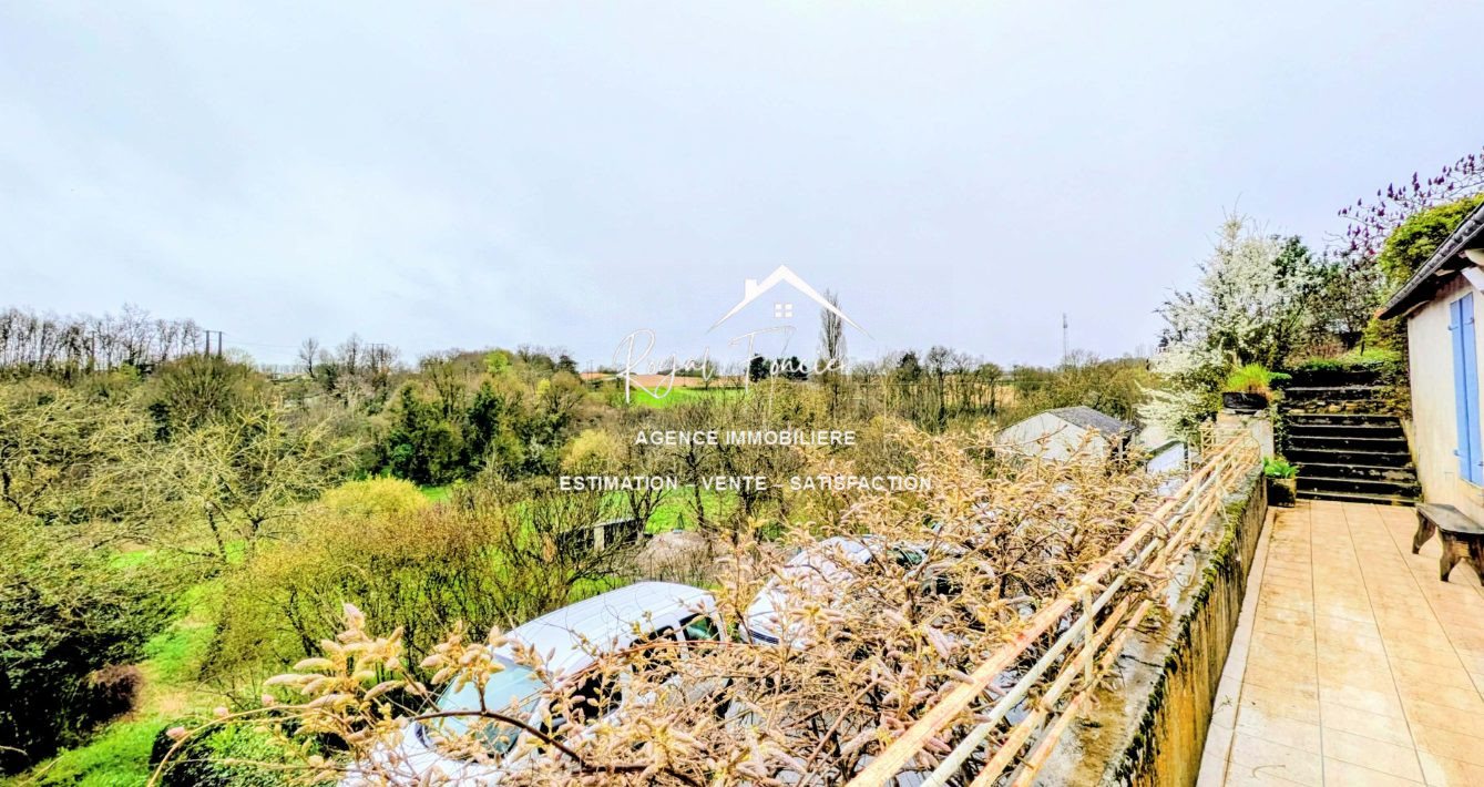 Maison à vendre, 88m², Ferrière-Larçon