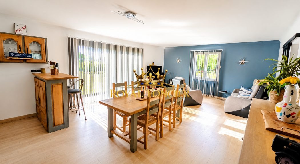 Maison à vendre, 185m², Barrou
