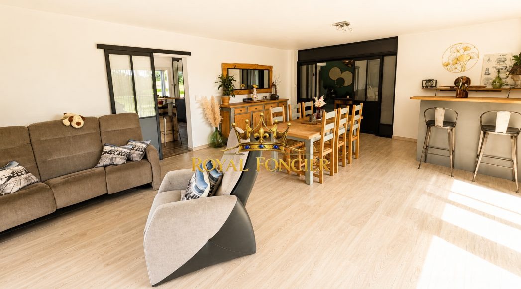 Maison à vendre, 185m², Barrou