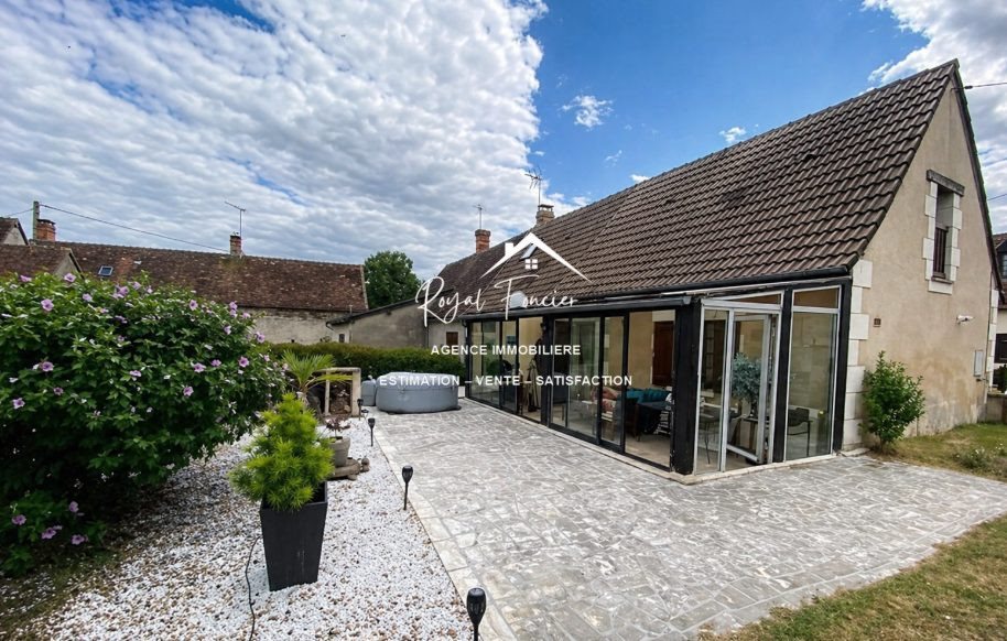Maison à vendre, 102m², Charnizay