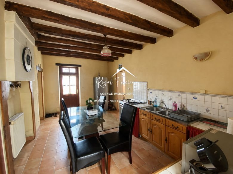 Maison à vendre, 102m², Charnizay