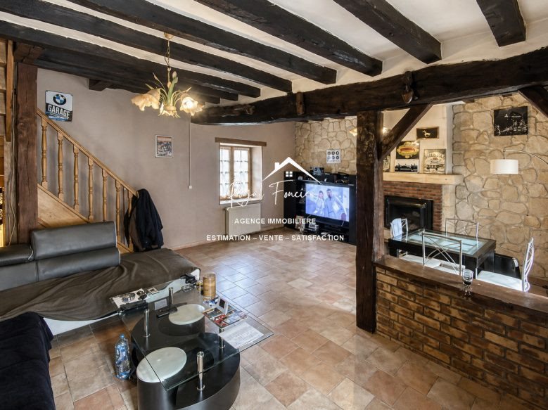 Maison à vendre, 102m², Charnizay