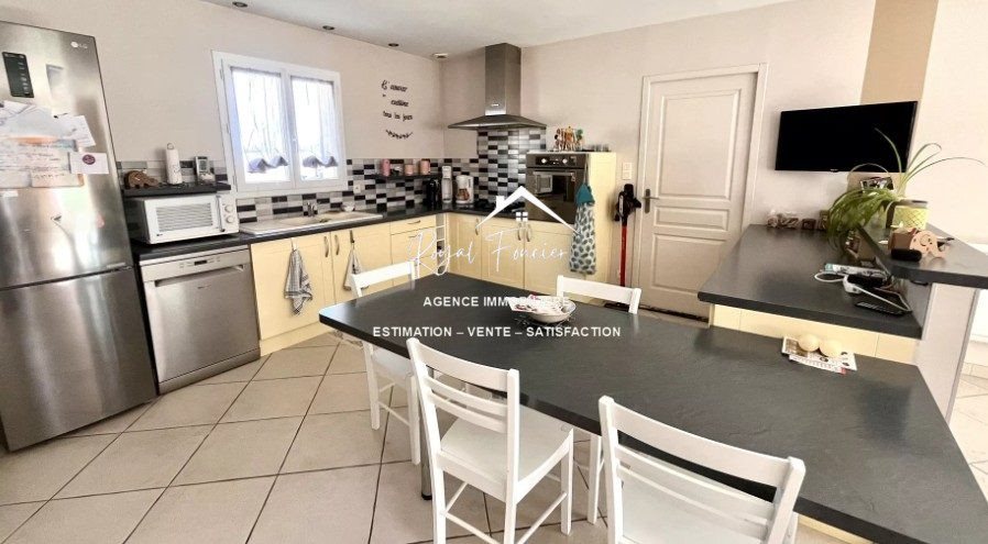 Maison à vendre, 133m², Dangé-Saint-Romain