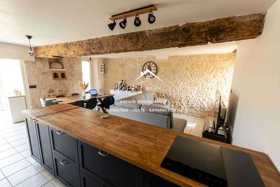 Maison à vendre, 123m², Thuré