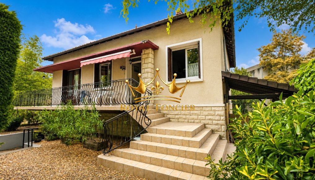 Maison à vendre, 141m², Dangé-Saint-Romain