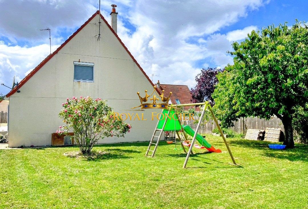 Maison à vendre, 104m², Dangé-Saint-Romain