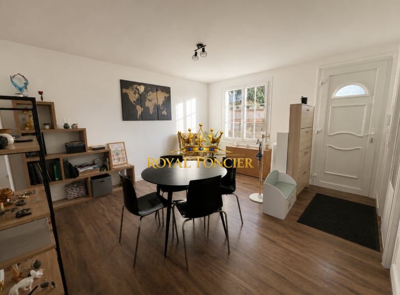 Maison à vendre, 104m², Dangé-Saint-Romain