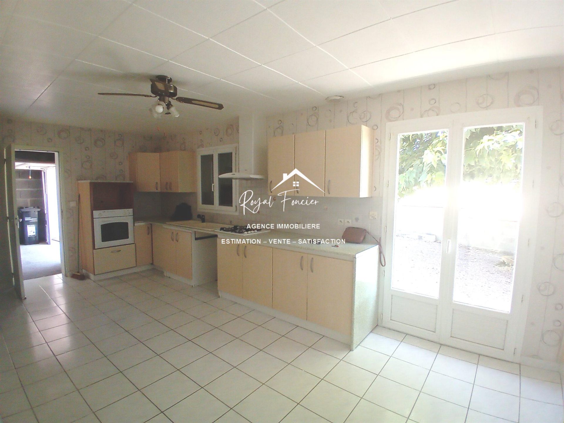 Maison à vendre, 95m², Dangé-Saint-Romain