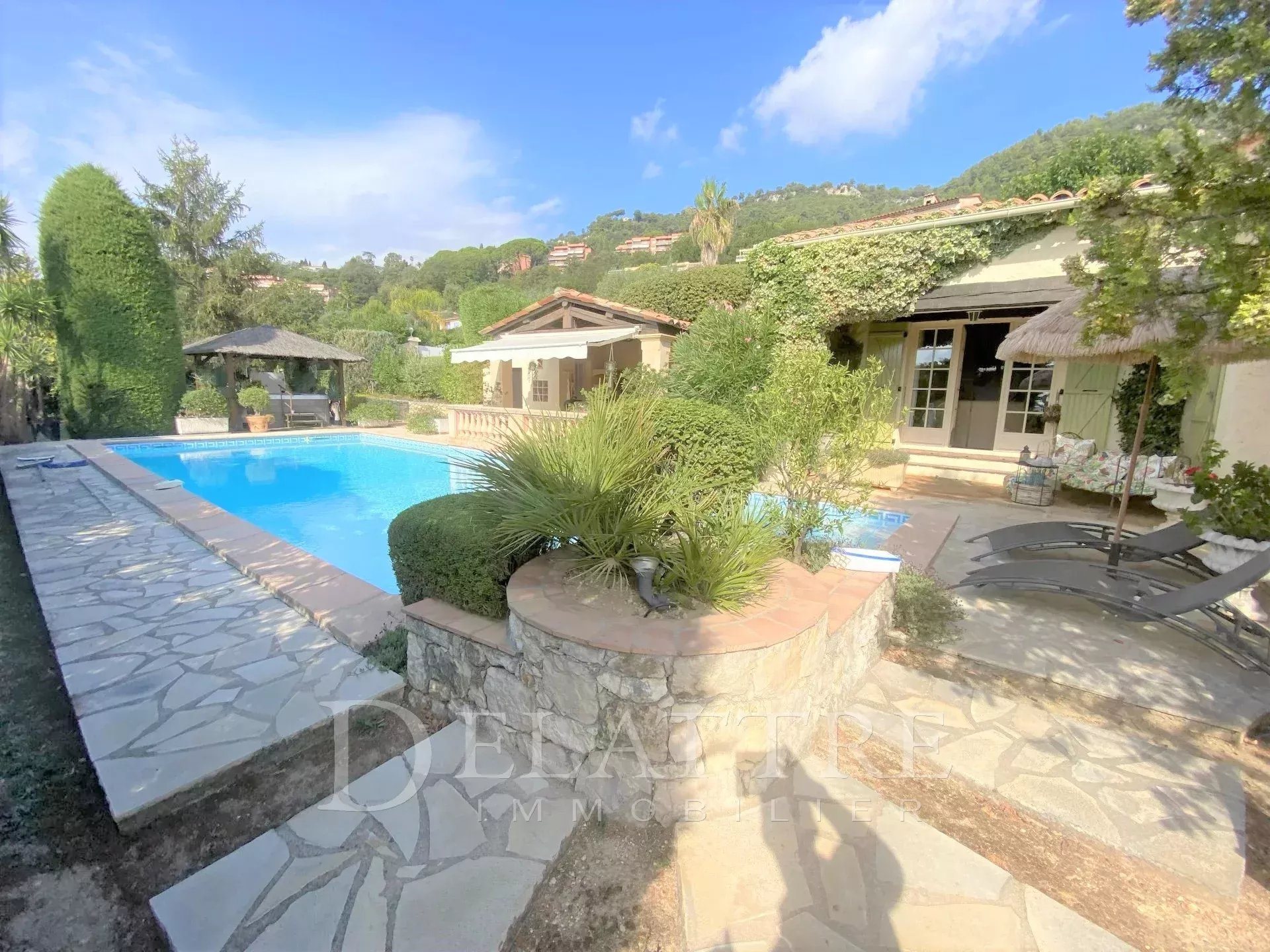 Maison à vendre, 190m², Grasse