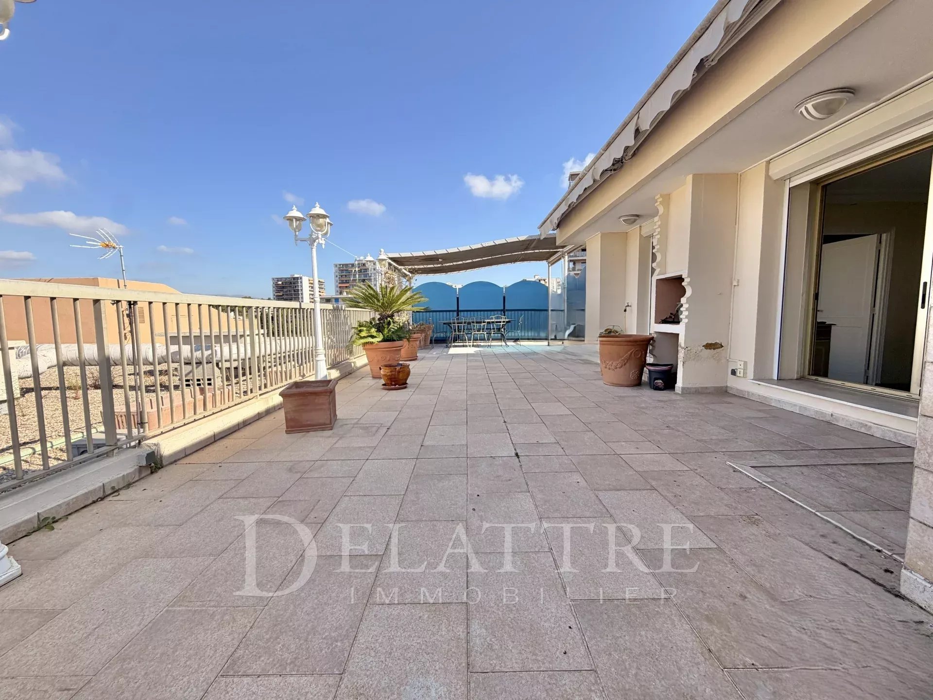 Appartement – Antibes - Vue 2