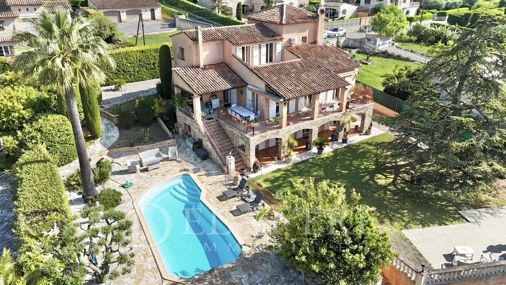 Maison à vendre, 300m², Peymeinade