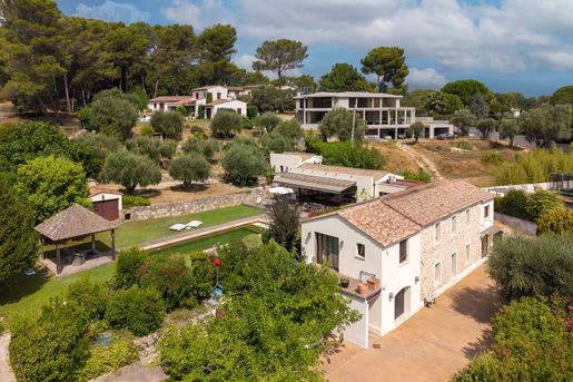 Maison 7 pièces 232 m² · à Mougins · 232 m² · 2 600 000 €