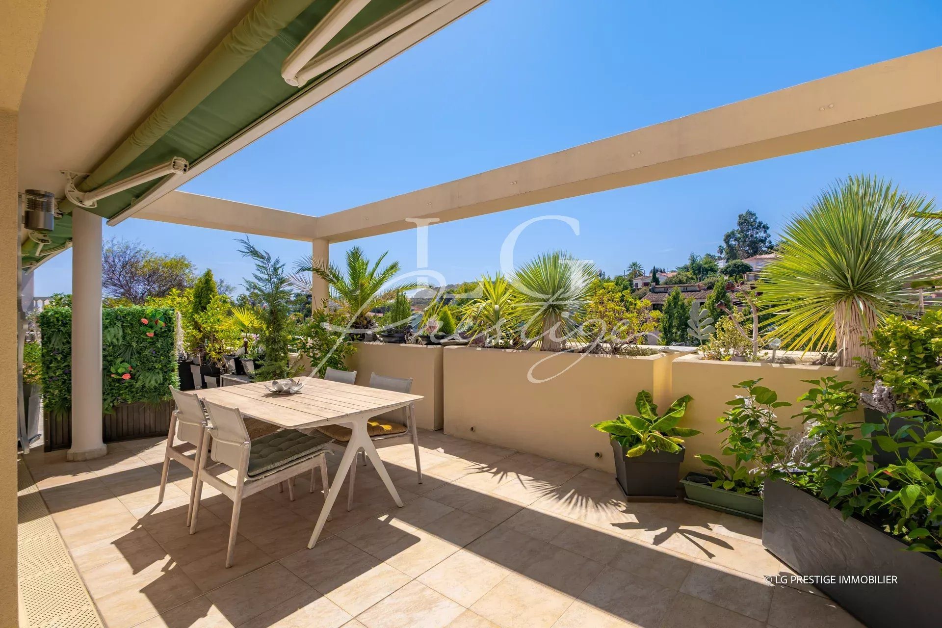 Appartement à vendre, 100m², Mandelieu-la-Napoule