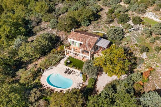 Maison 5 pièces 158 m² · à Fayence · 158 m² · 760 000 €
