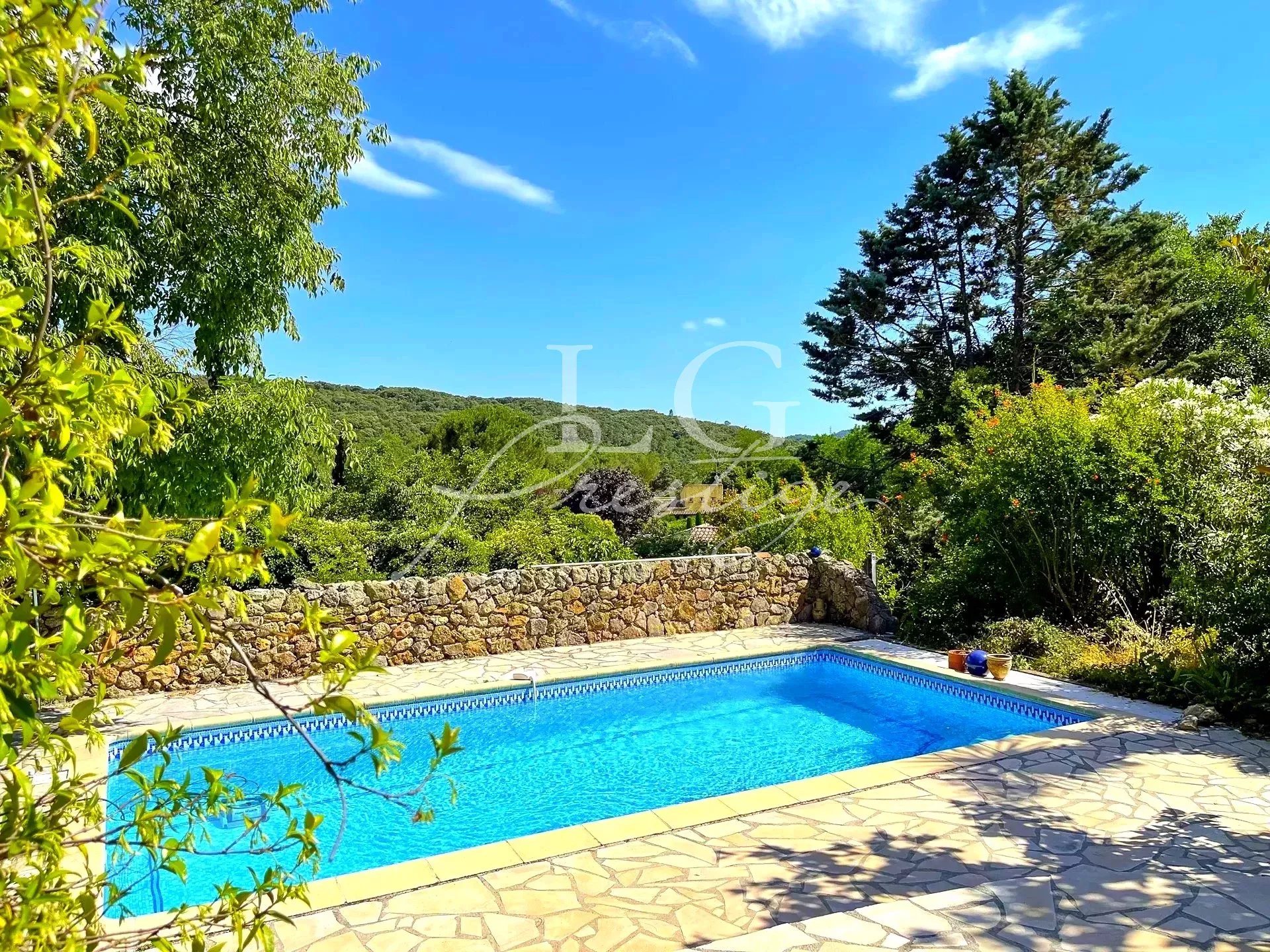 Maison à vendre, 235m², Montauroux
