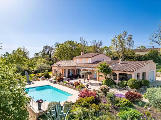 Maison 5 pièces 206 m² · à Fayence · 206 m² · 997 000 €