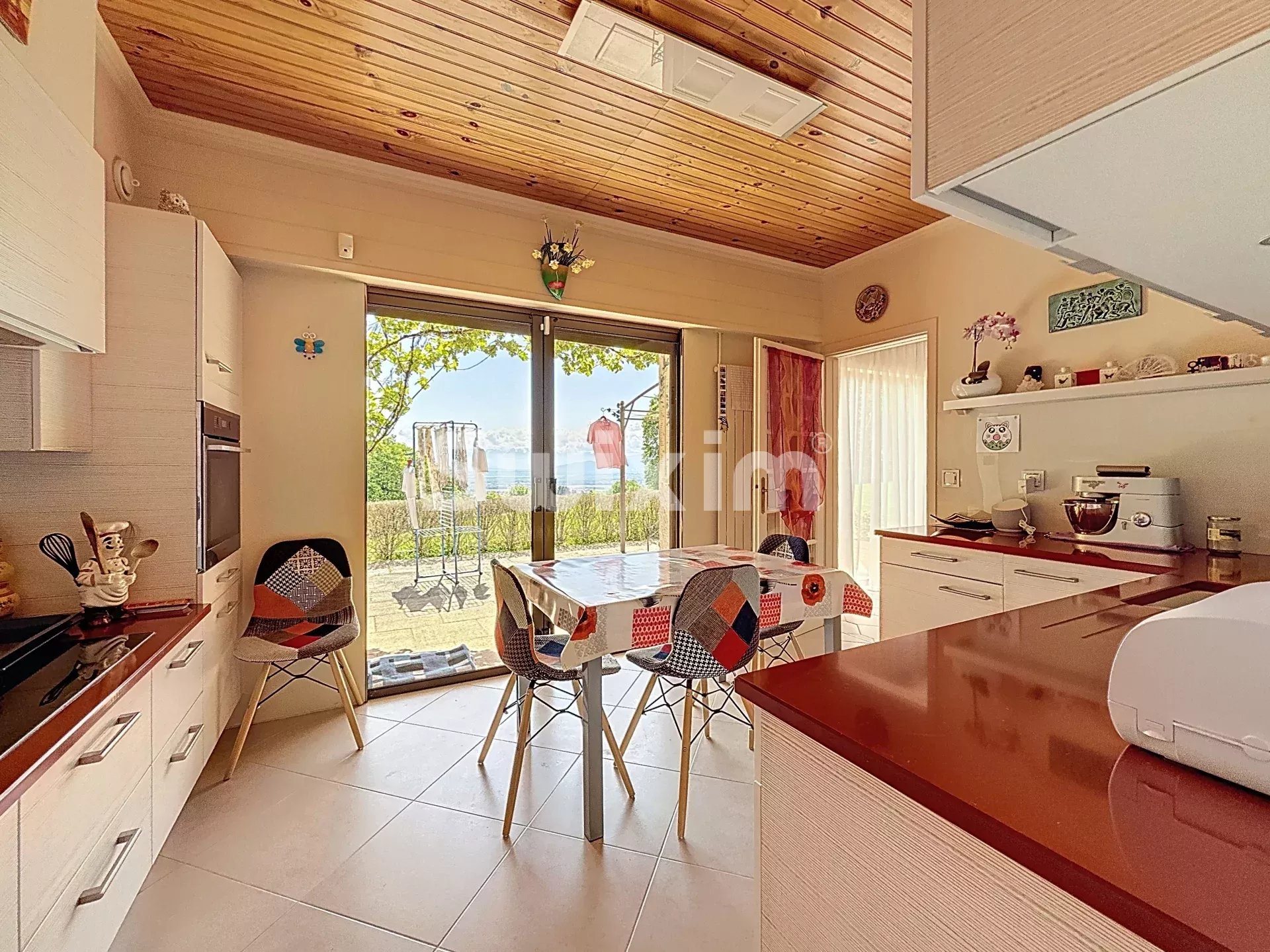 Maison à vendre, 252m², Gex