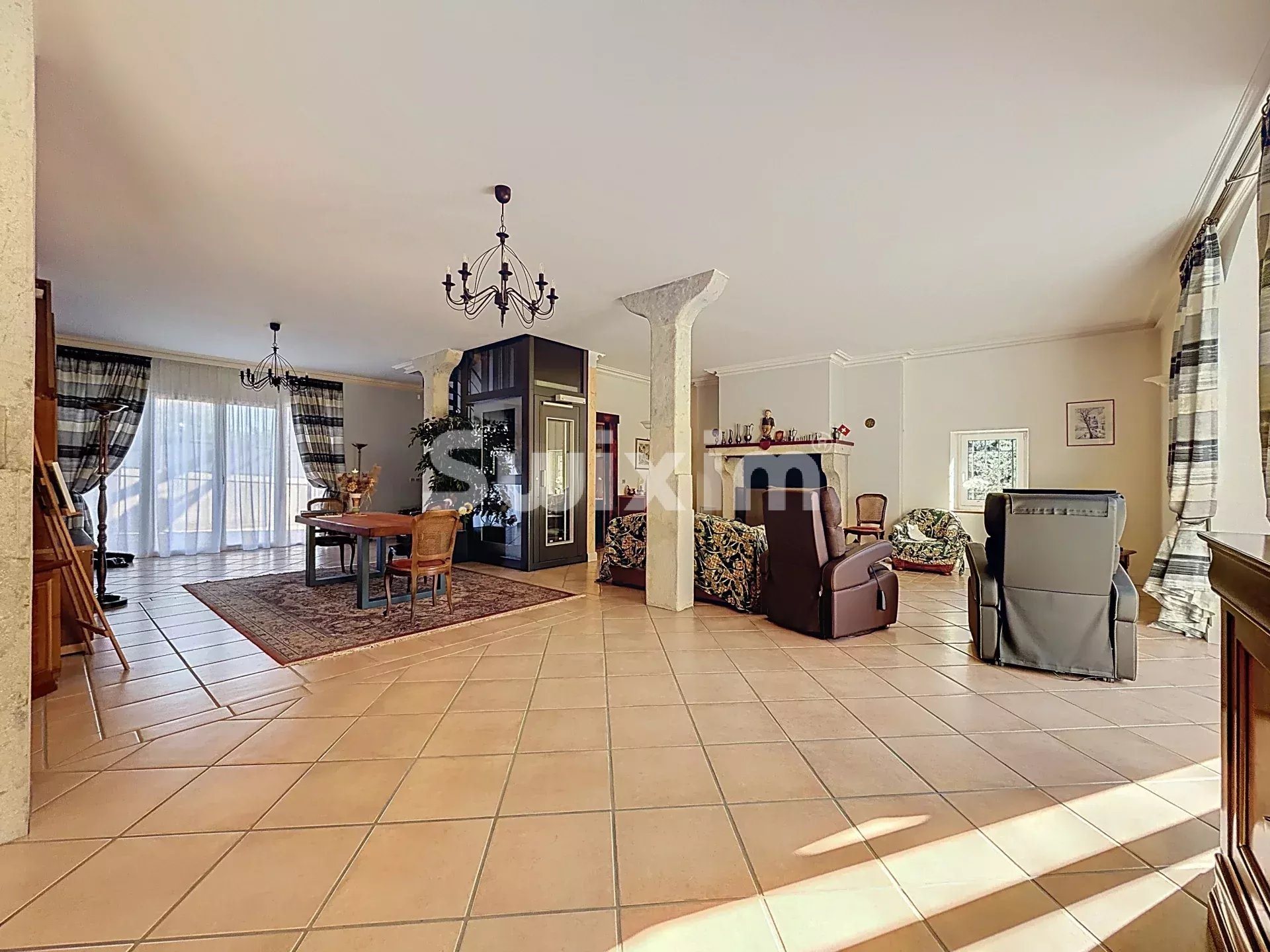Maison à vendre, 392m², Saint-Jean-de-Gonville