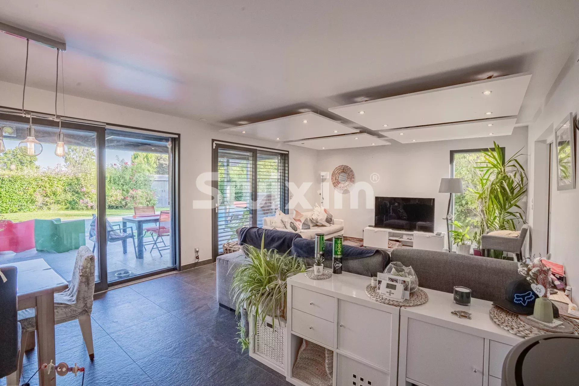 Maison à vendre, 197m², Prévessin-Moëns