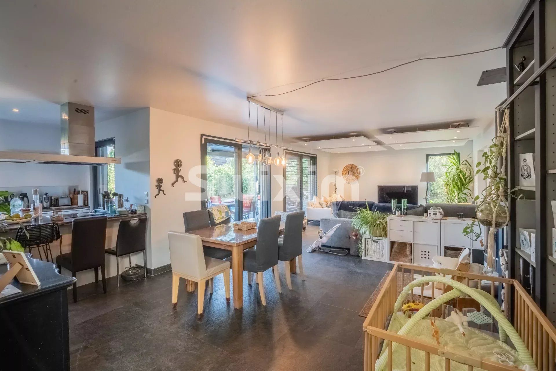 Maison à vendre, 197m², Prévessin-Moëns