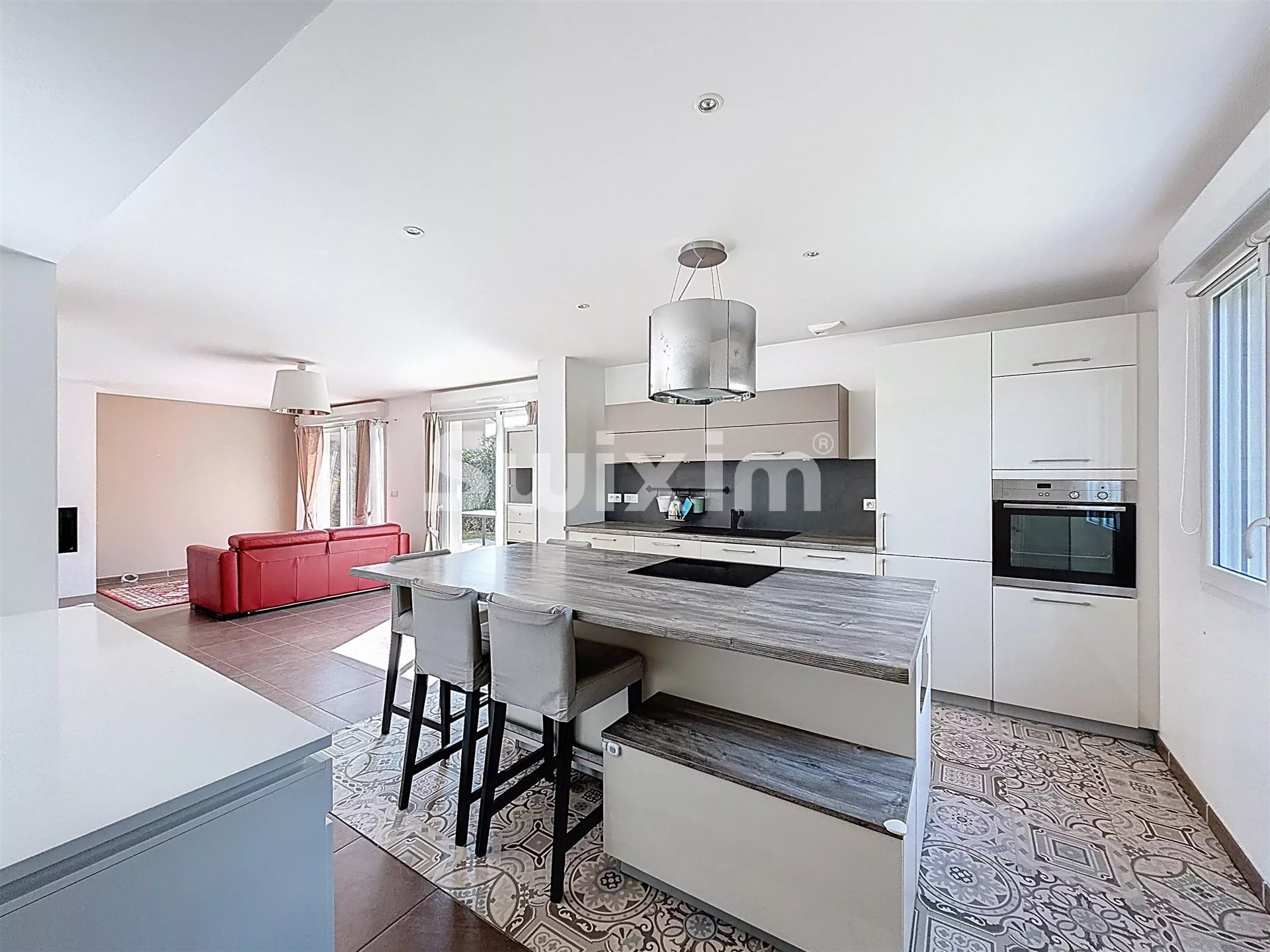 Maison à vendre, 110m², Saint-Genis-Pouilly