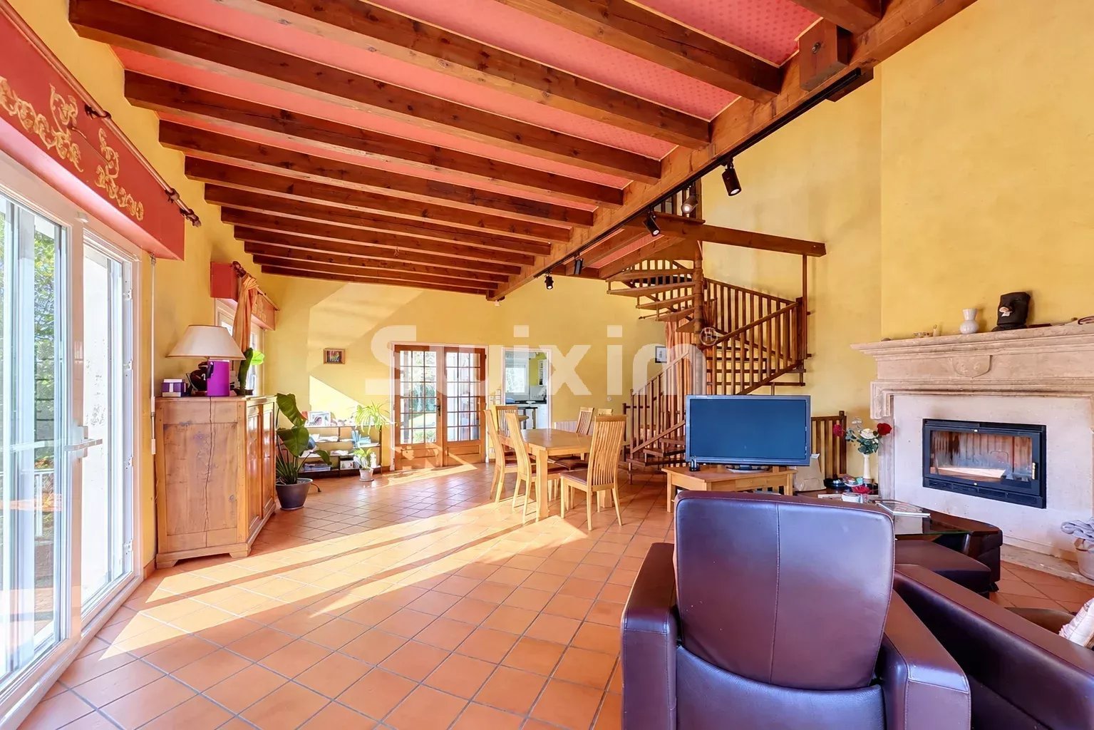 Maison à vendre, 196m², Gex
