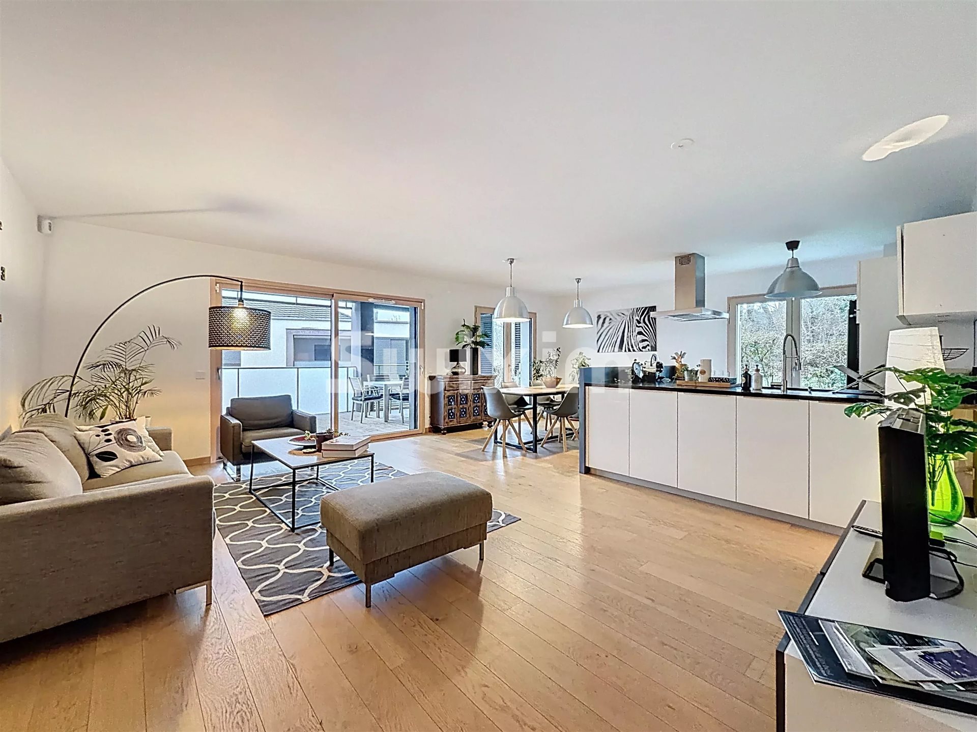 Appartement à vendre, 103m², Divonne-les-Bains