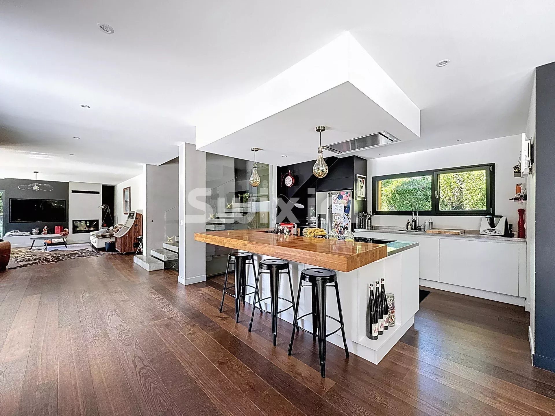 Maison à vendre, 310m², Divonne-les-Bains
