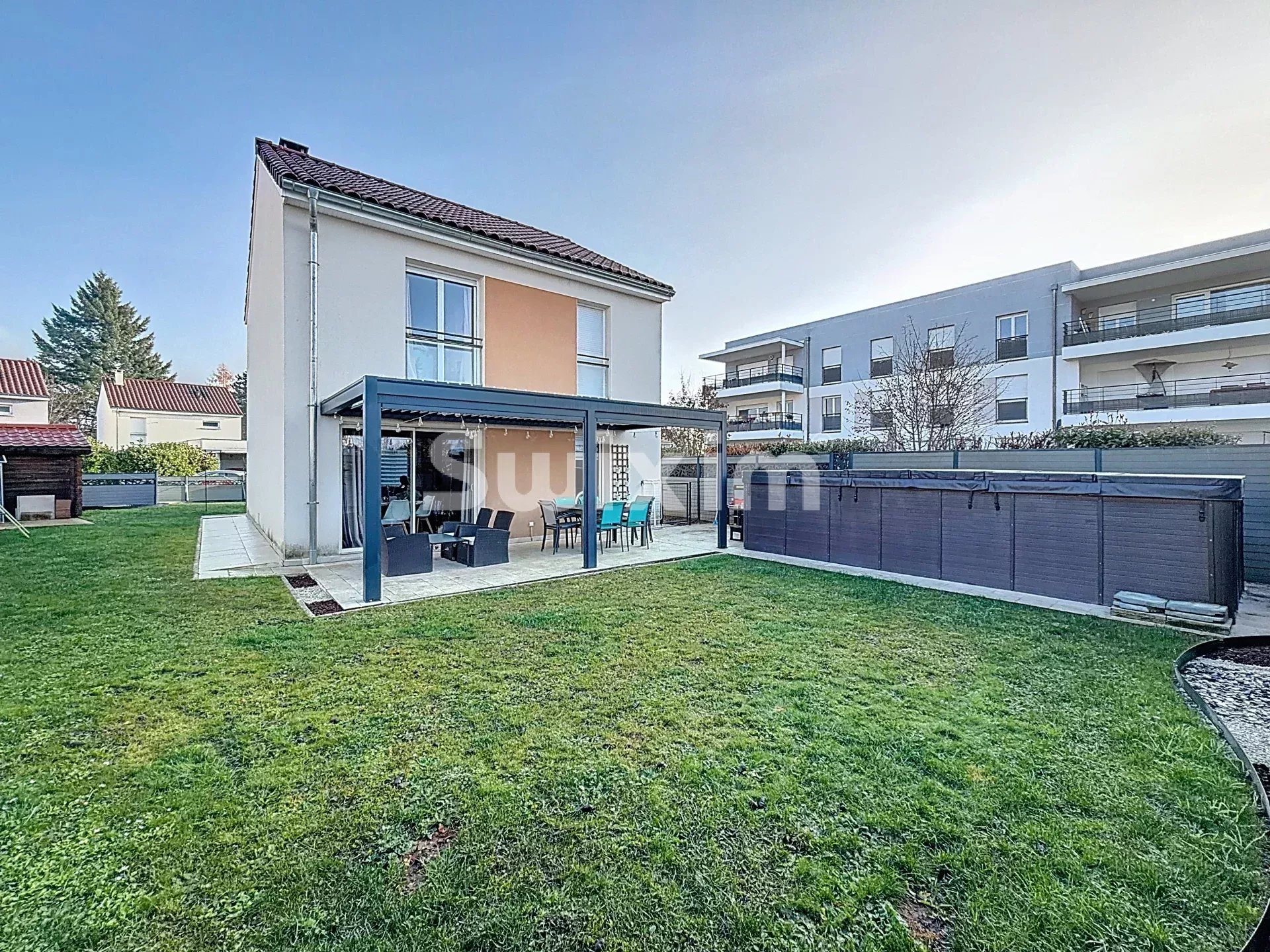 Maison à vendre, 131m², Saint-Genis-Pouilly