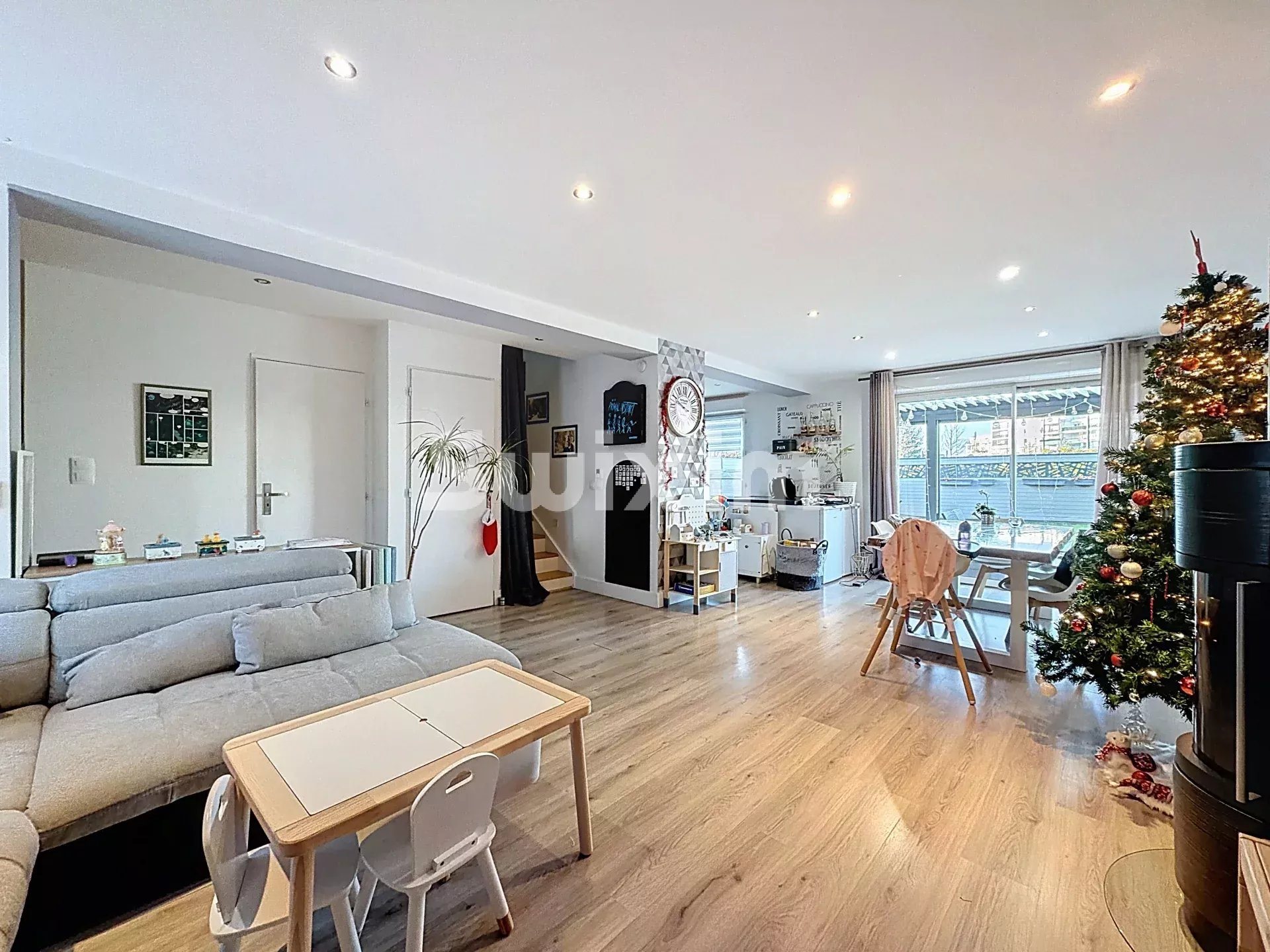 Maison à vendre, 131m², Saint-Genis-Pouilly
