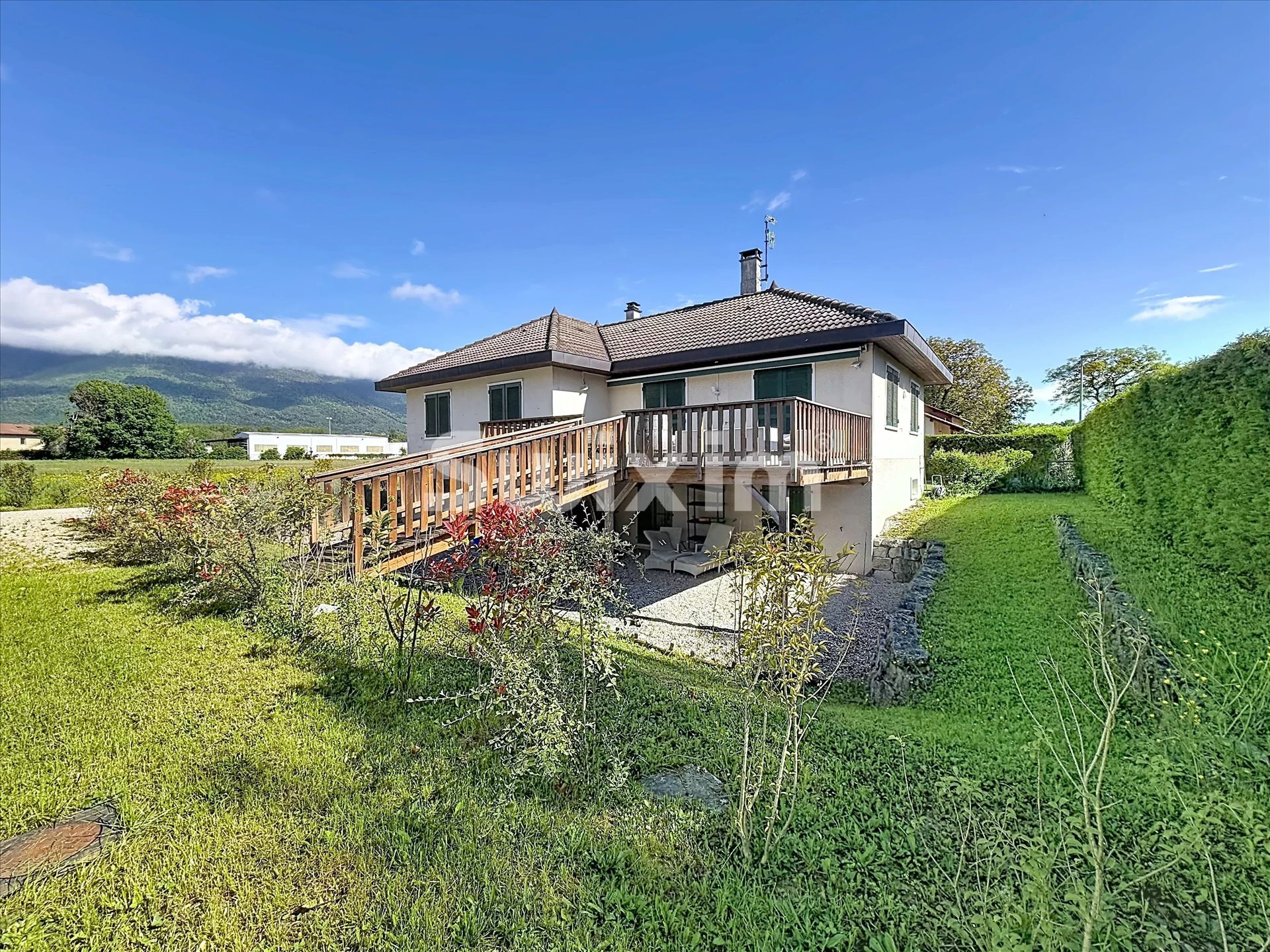 Maison à vendre, 187m², Saint-Genis-Pouilly