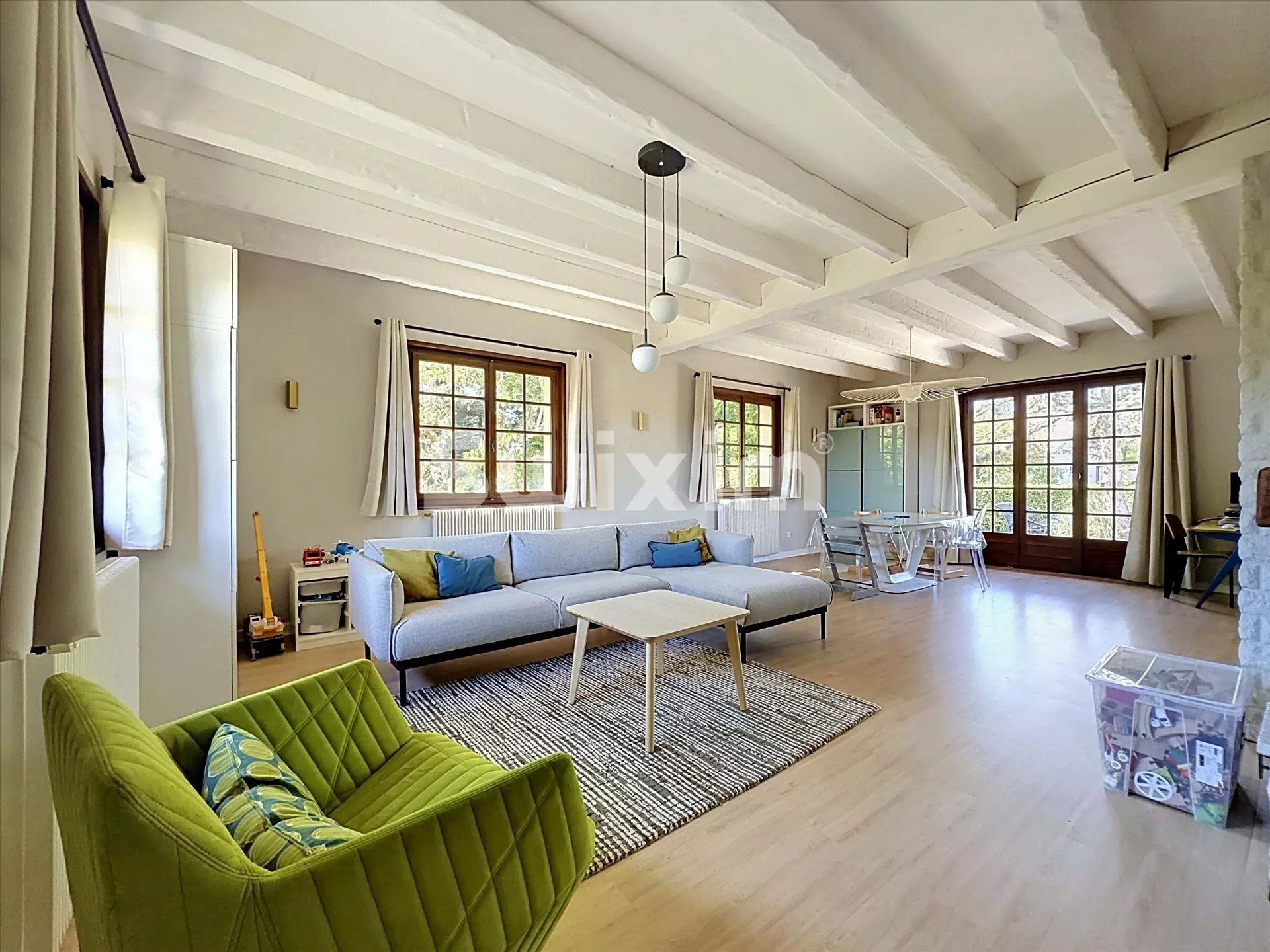 Maison à vendre, 113m², Saint-Genis-Pouilly