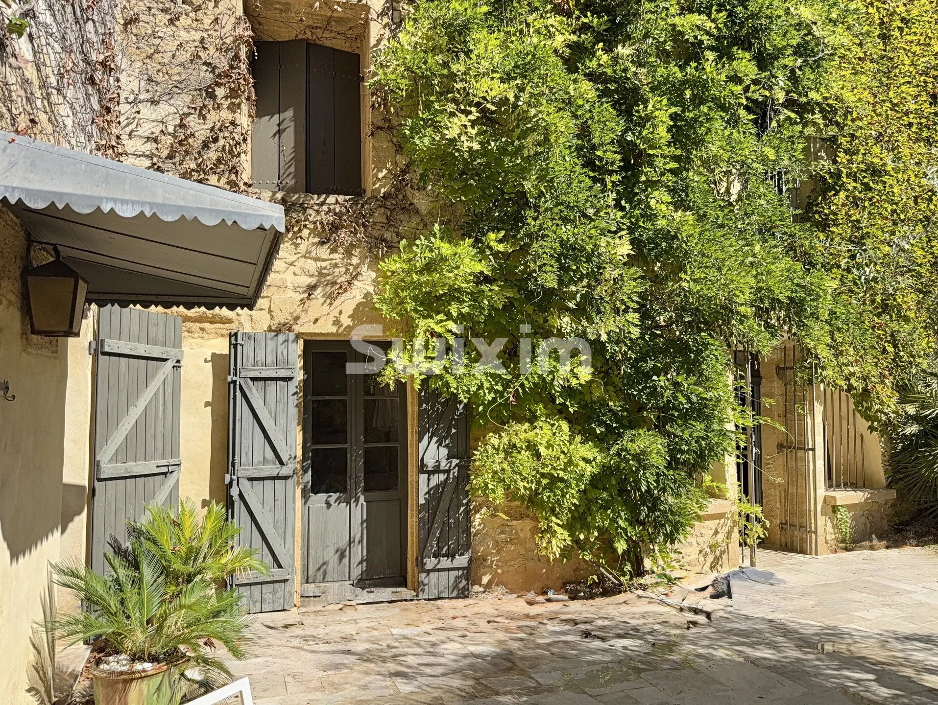 Maison à vendre, 350m², Vers-Pont-du-Gard