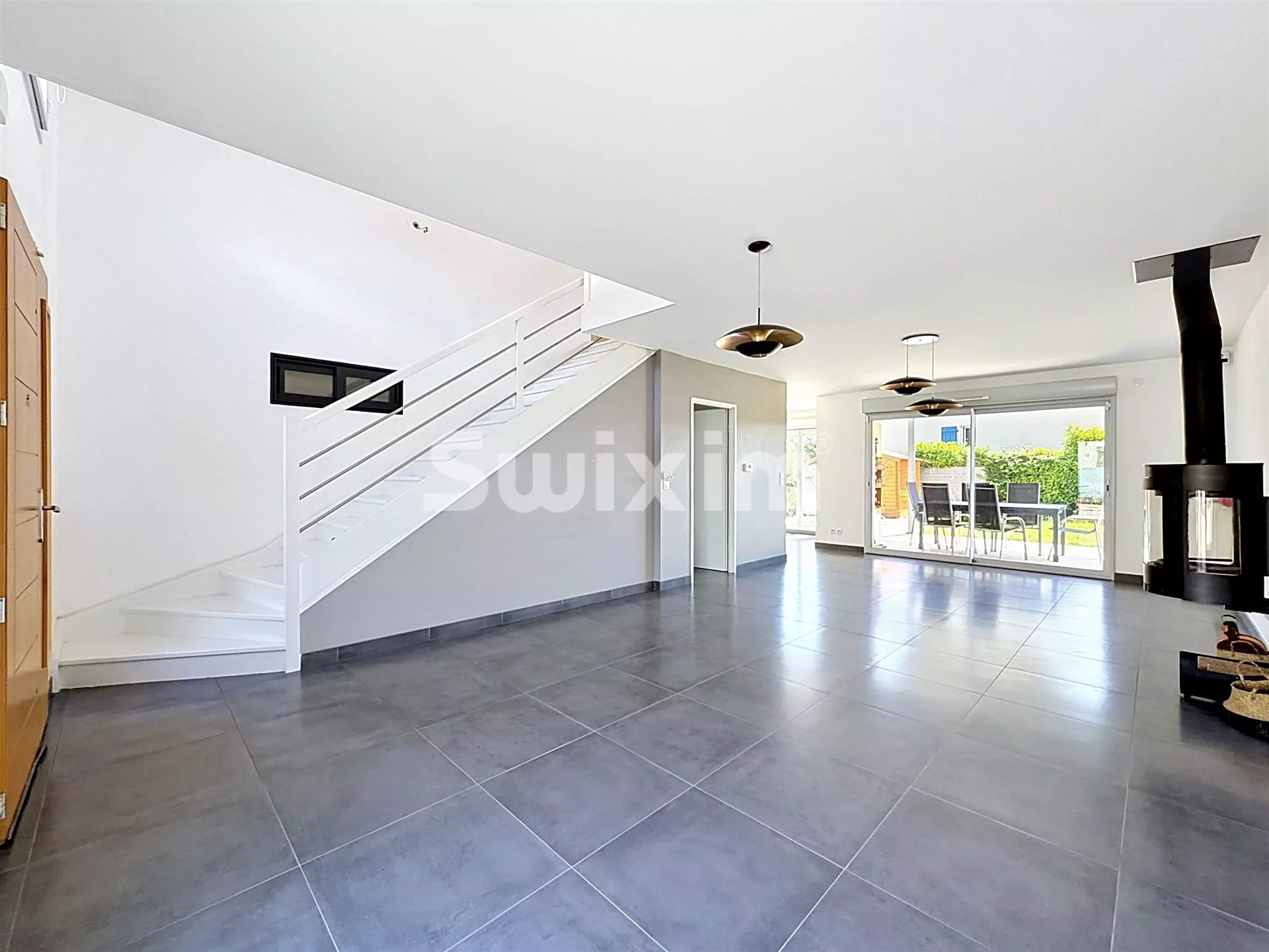 Maison à vendre, 136m², Prévessin-Moëns