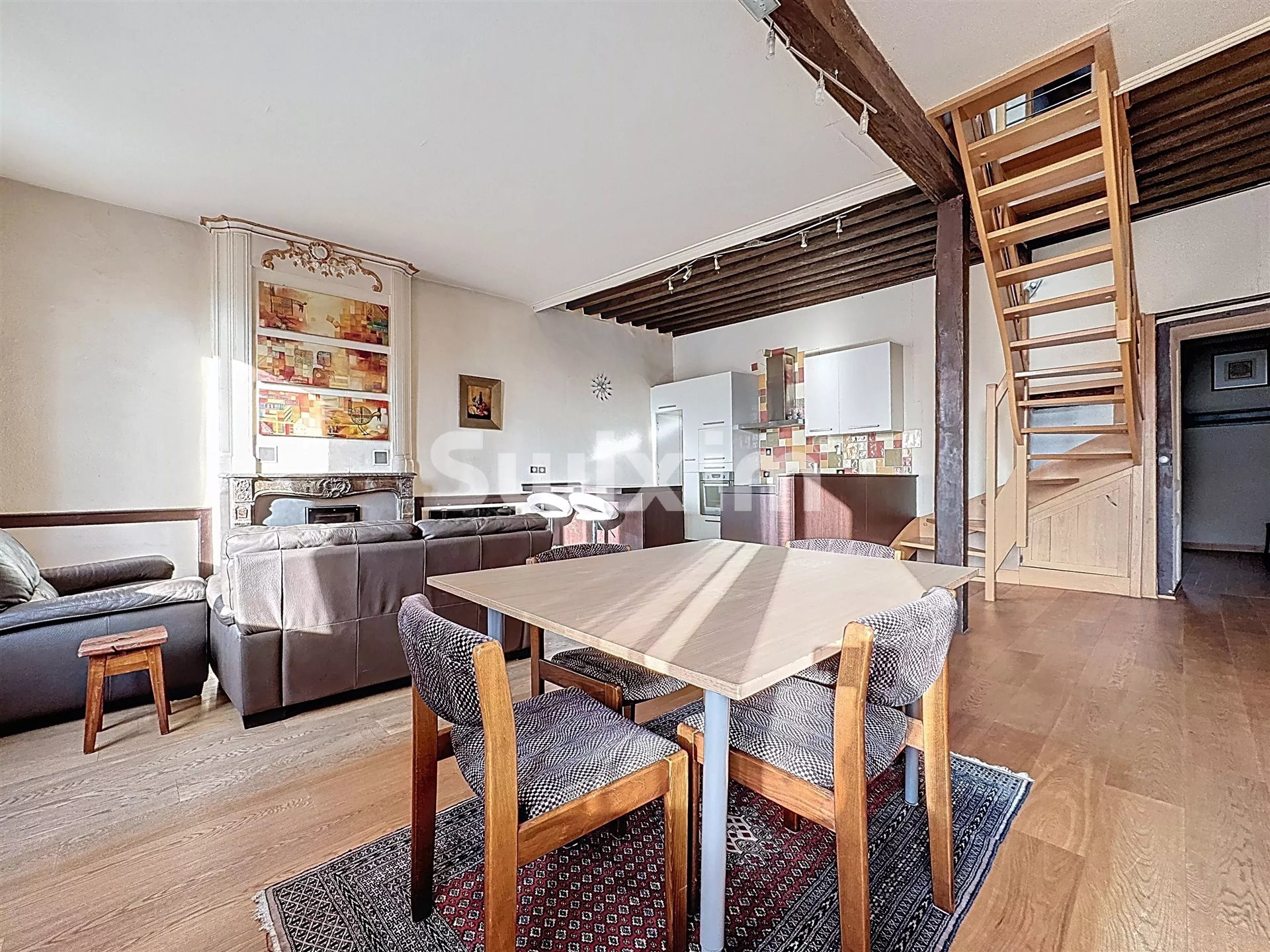 Maison à vendre, 246m², Gex