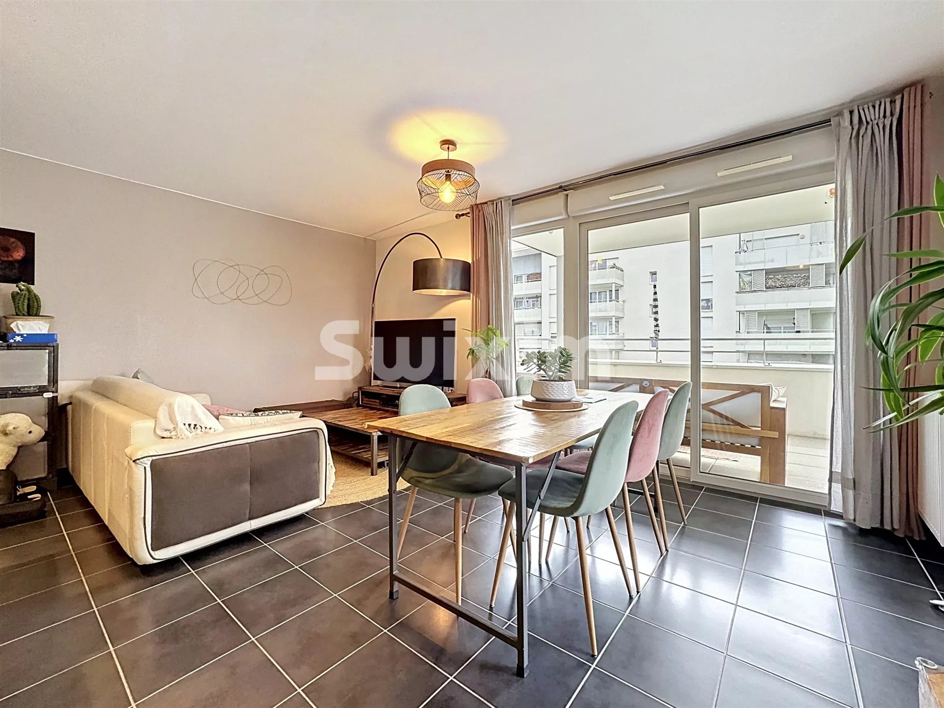 Appartement à vendre, 69m², Saint-Genis-Pouilly
