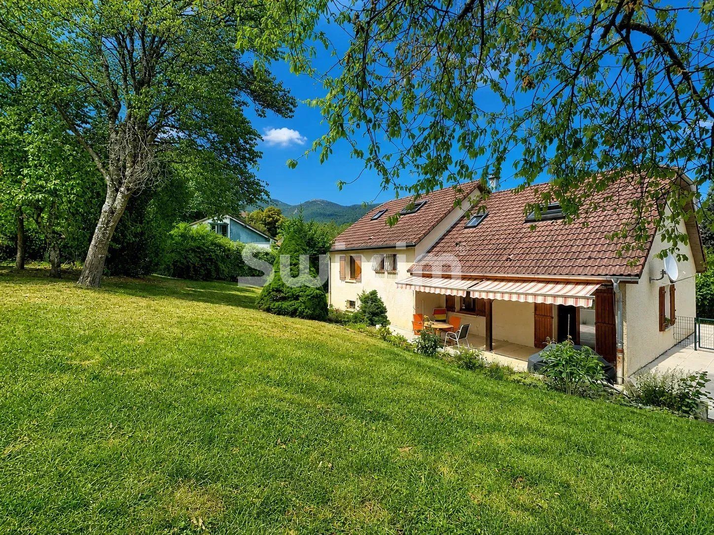 Maison à vendre, 157m², Gex
