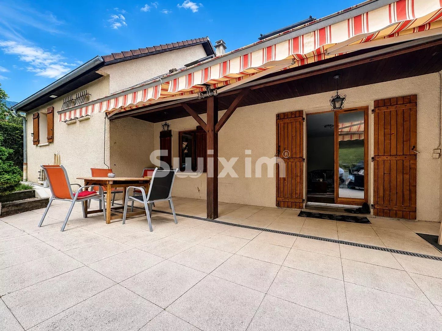Maison à vendre, 157m², Gex