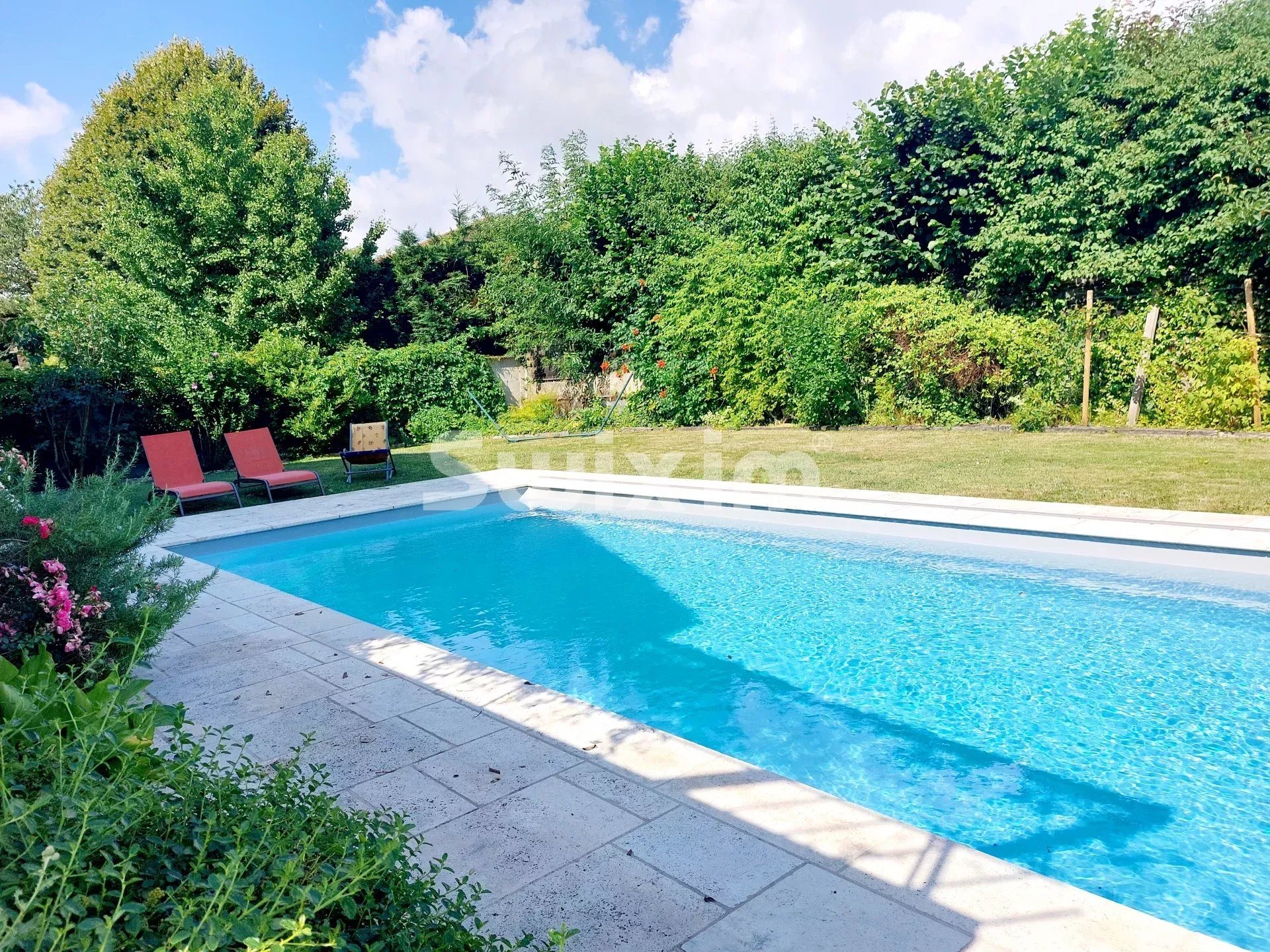 Maison à vendre, 286m², Saint-Genis-Pouilly