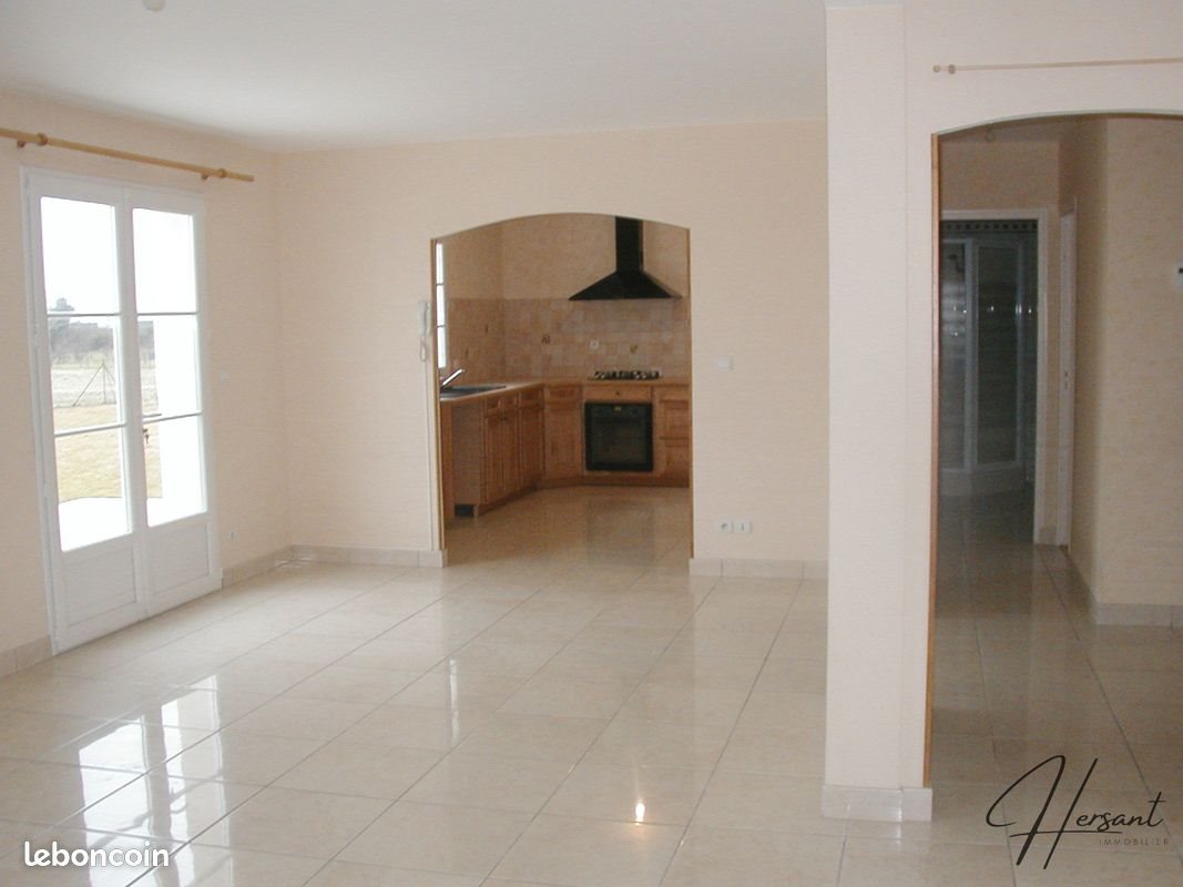 Maison à louer, 142m², Baule