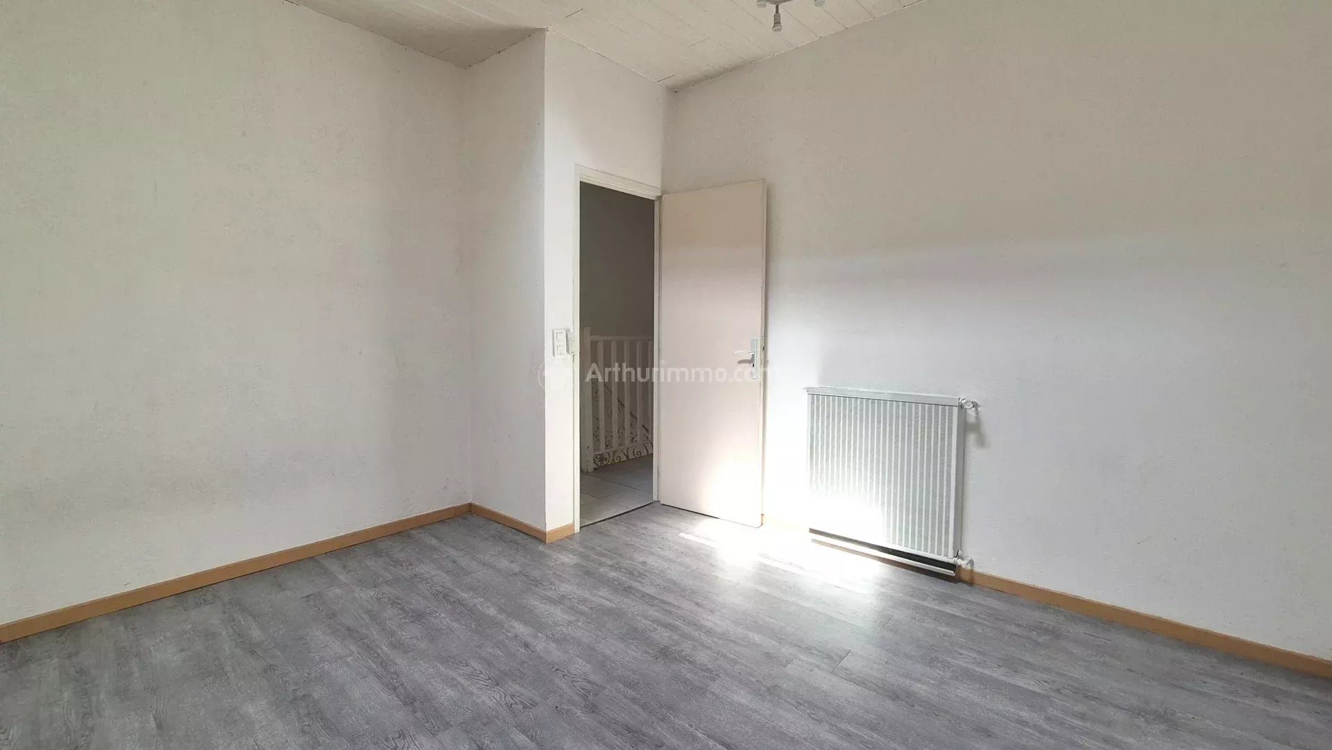 Appartement à louer, 66m², Saint-Juéry